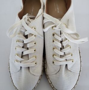 Liz Claiborne Leckie canvas sneaker Women 9